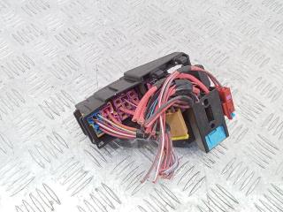 блок предохранителей SEAT Exeo 1 поколение 2009, 2.0 л., дизель, МКПП, 8A0937530