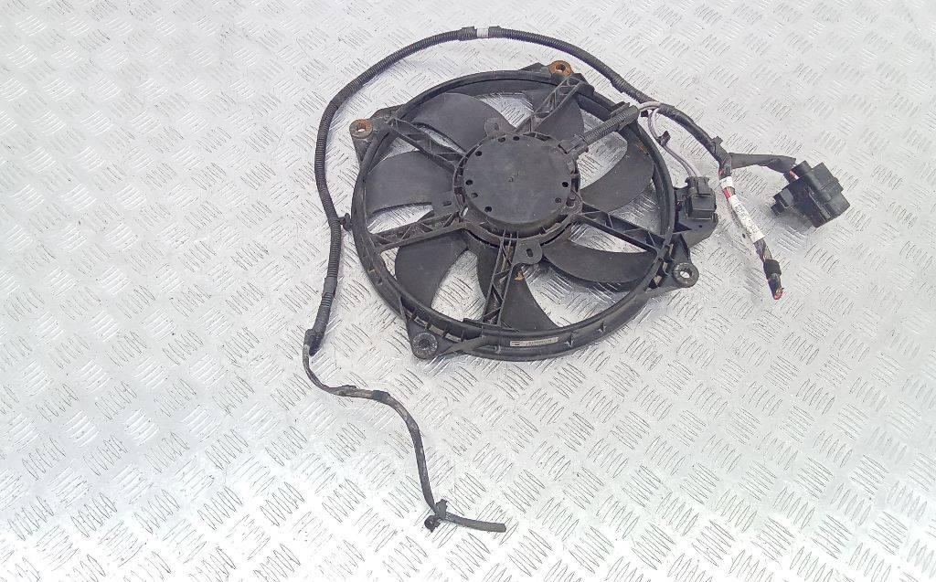 вентилятор радиатора Renault Megane 3 поколение 2009, 214810028R - фото №1