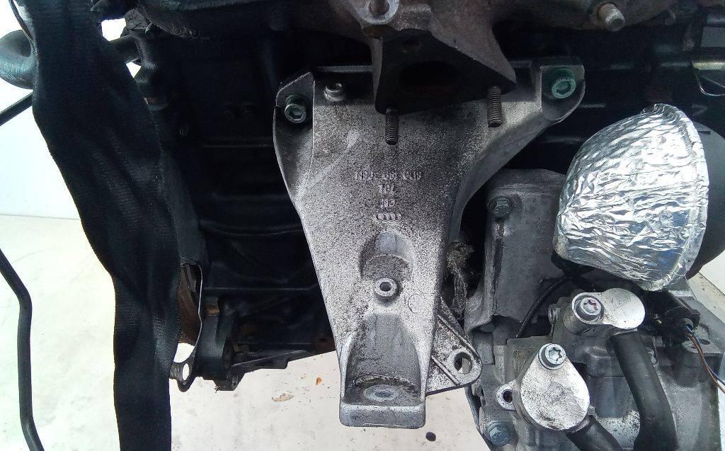 кронштейн двигателя Audi A4 B6 2001, 1.9 л., дизель, МКПП, 8D0199308 - фото №1