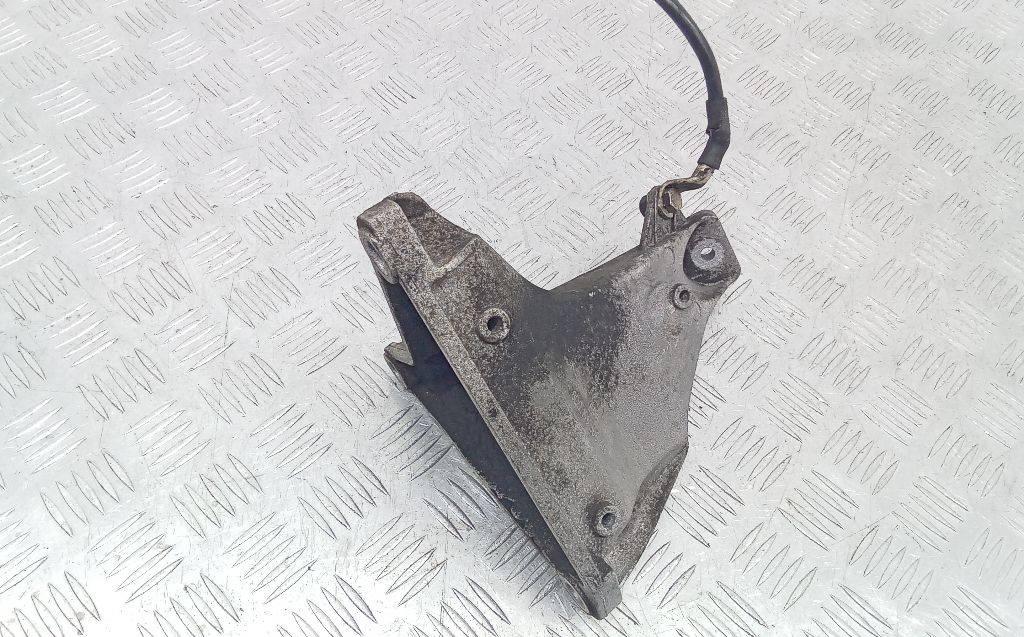 кронштейн двигателя Audi A4 B6 2001, 1.9 л., дизель, МКПП, 8D0199308 - фото №1