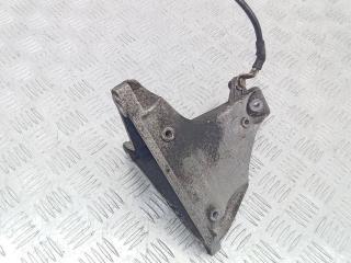 кронштейн двигателя Audi A4 B6 2001, 1.9 л., дизель, МКПП, 8D0199308