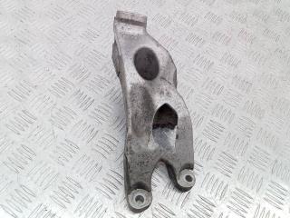 кронштейн двигателя Audi A4 B8/8K 2009, 8K0199307