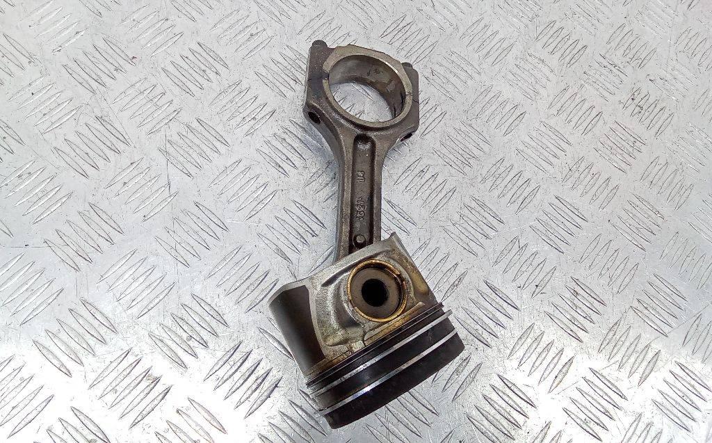 шатун Kia Carens 3 поколение 2007, 2.0 л., дизель, МКПП - фото №1