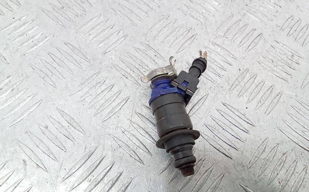 форсунка Renault Clio 2 поколение 1999, 1.4 л., бензин, 866313 - фото №1