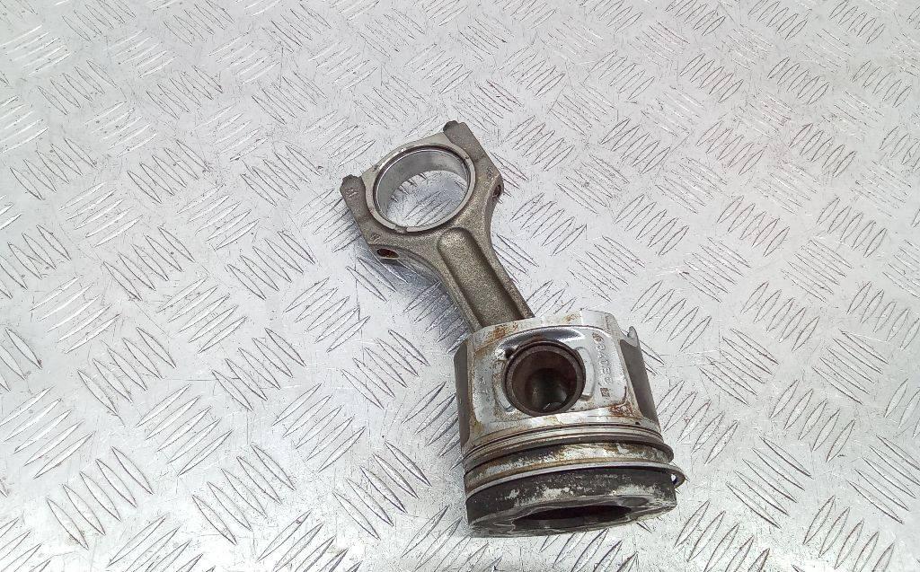 поршень BMW 1 серия F20/F21 2011, 2.0 л., дизель, 0840BB - фото №1