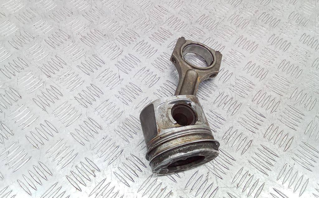 поршень BMW 1 серия F20/F21 2011, 2.0 л., дизель, 0840BB - фото №1