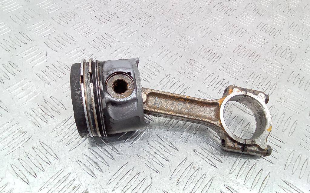 поршень Renault Scenic 3 поколение 2010, 1.5 л., дизель, МКПП - фото №1