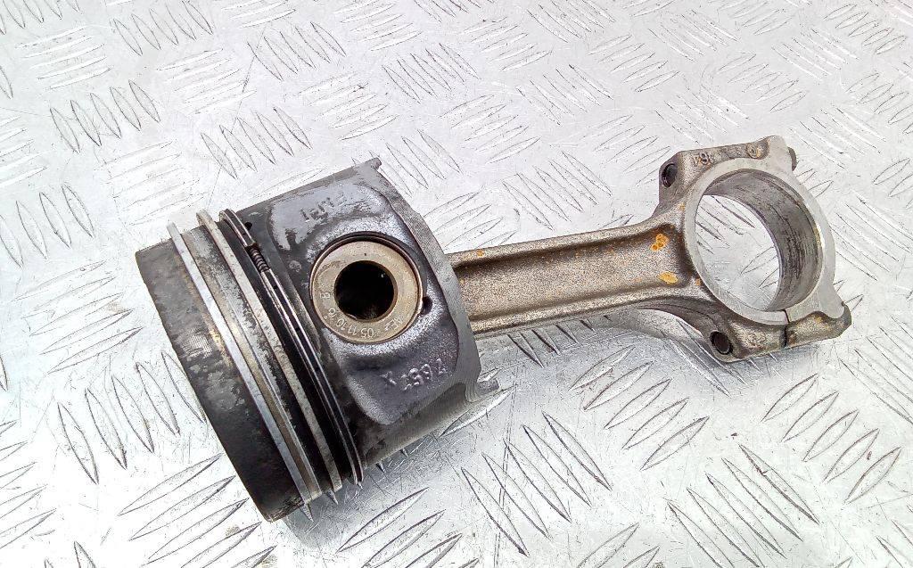 шатун Renault Scenic 3 поколение 2010, 1.5 л., дизель, МКПП - фото №1