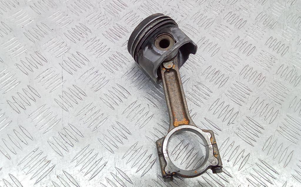 шатун Renault Scenic 3 поколение 2010, 1.5 л., дизель, МКПП - фото №1