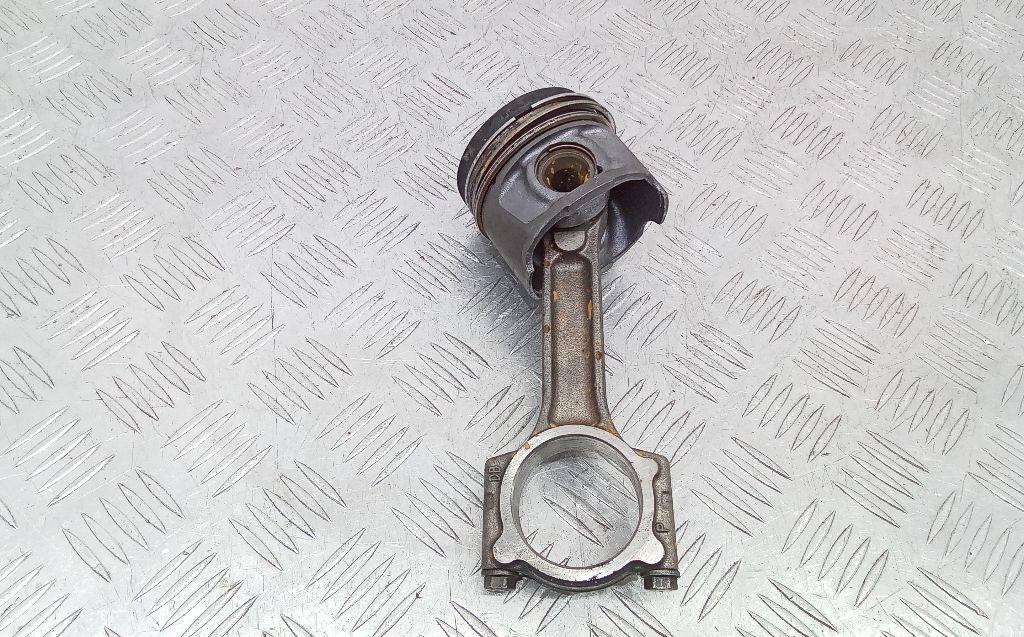 шатун Renault Scenic 3 поколение 2010, 1.5 л., дизель, МКПП - фото №1