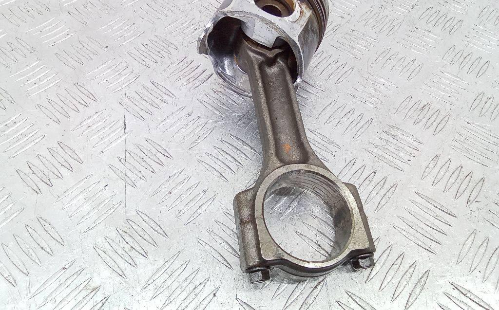 шатун Renault Laguna 2 поколение 2004, 1.9 л., дизель - фото №1