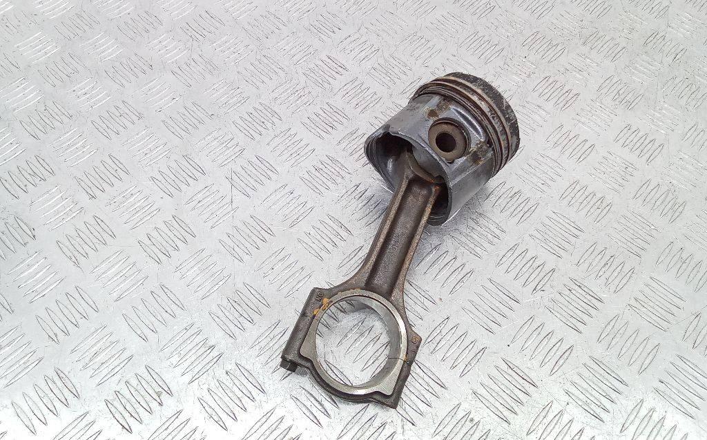 поршень Renault Espace 4 поколение 2003, 2.2 л., дизель, 087093 - фото №1