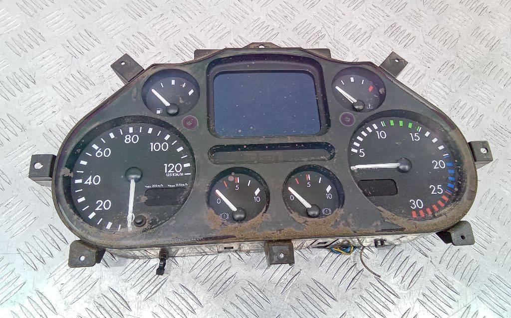 щиток приборов (приборная панель) DAF 95 2 поколение (XF) 2003, 1605300 - фото №1