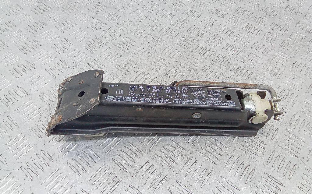 домкрат Mercedes-Benz E-Класс W212/S212/C207/A207 2009, A2115830215 - фото №1