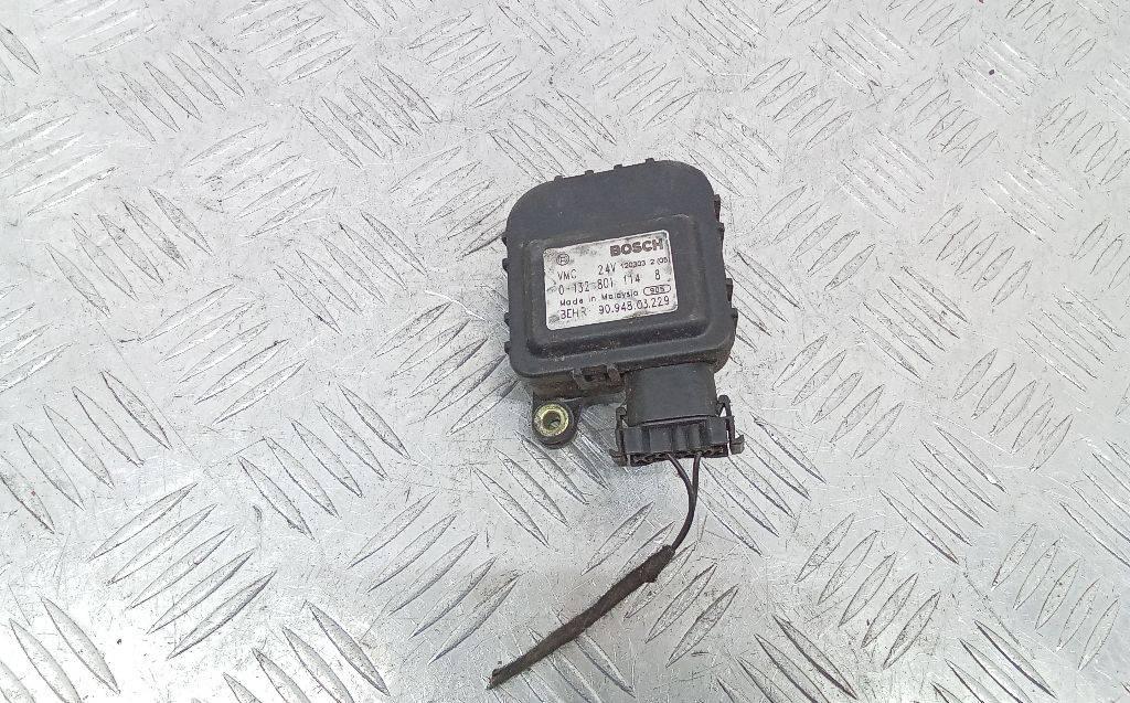 моторчик заслонки печки DAF XF 105 1 поколение 2005, 0132801114 - фото №1