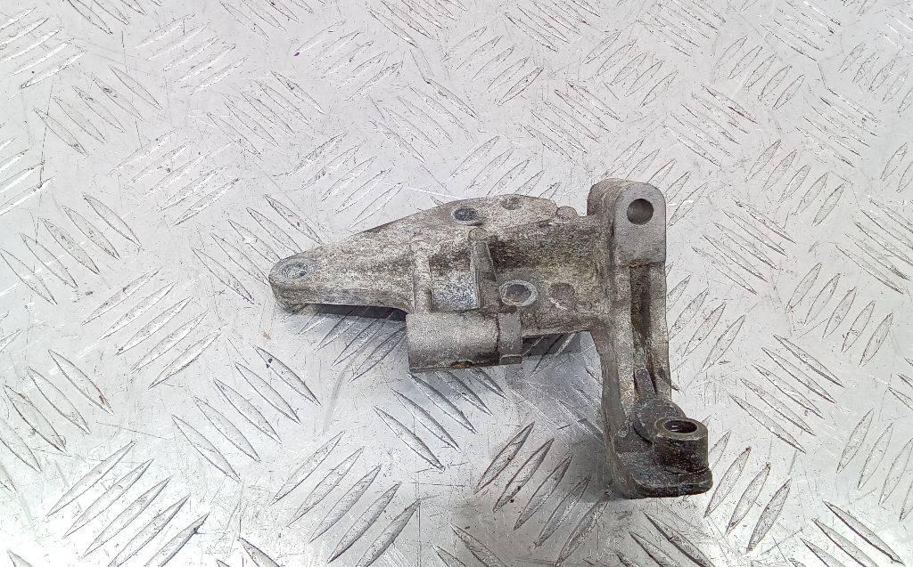 кронштейн двигателя Peugeot Expert 2 поколение 2010, 1.6 л., дизель, 25365224 - фото №1