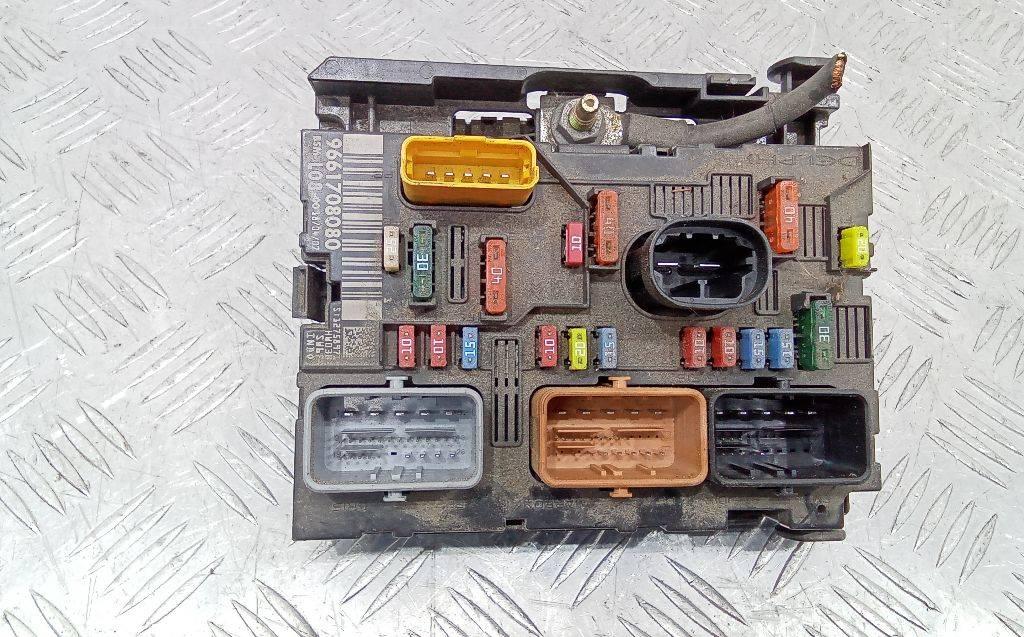 блок предохранителей Citroen C4 Grand Picasso 1 поколение 2008, 9661708080 - фото №1