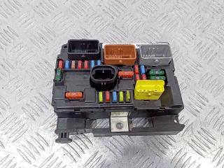 блок предохранителей Citroen C3 2 поколение [рестайлинг] 2013, 9667199680