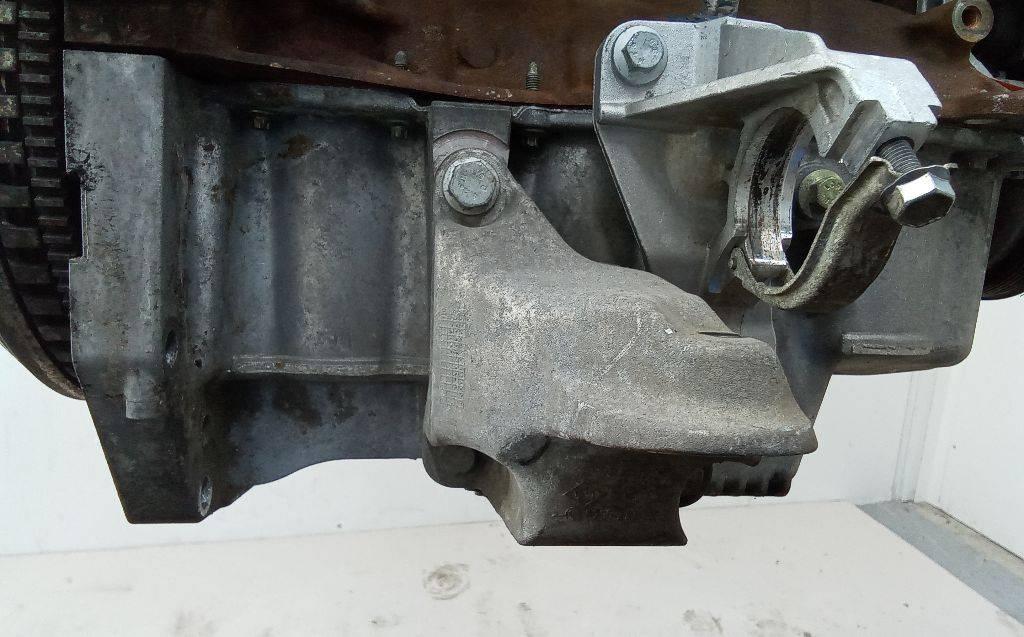 кронштейн двигателя Renault Megane 3 поколение 2008, 1.5 л., дизель, МКПП, 8200277229 - фото №1