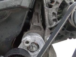 кронштейн генератора Renault Twingo 2 поколение 2008, 1.5 л., дизель, МКПП, 8200663057