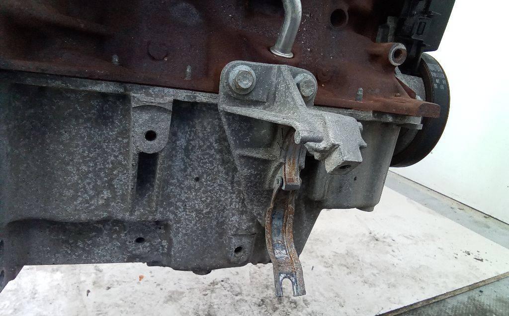 кронштейн полуоси Renault Twingo 2 поколение 2008, 1.5 л., дизель, МКПП - фото №1