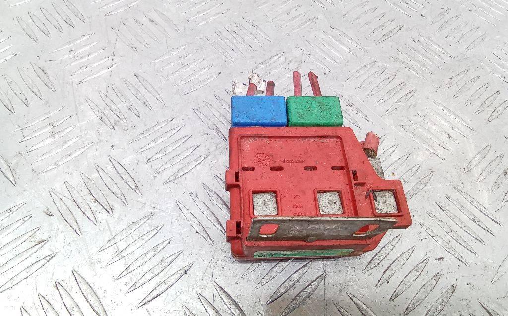 плюсовой провод аккумулятора Renault Modus 1 поколение 2005, 1.5 л., дизель, МКПП, 8200427594 - фото №1