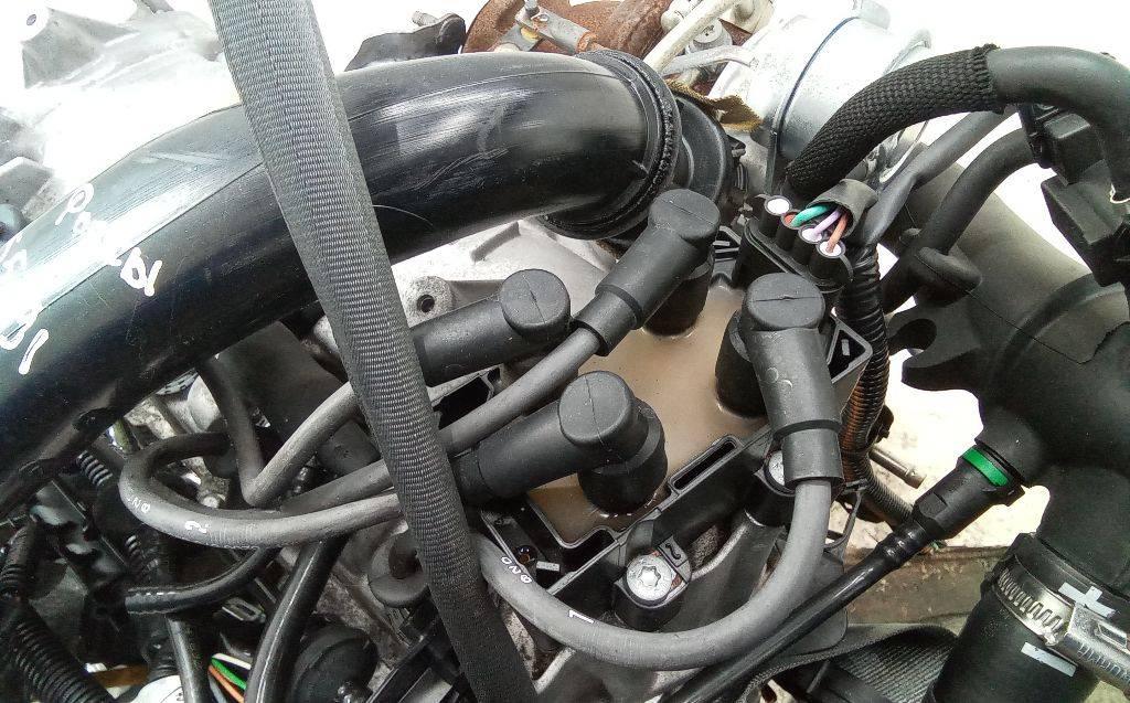 катушка зажигания Renault Twingo 2 поколение 2009, 1.2 л., бензин, МКПП - фото №1