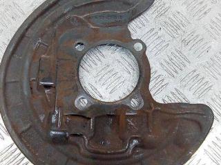 защитный кожух тормозного механизма Mercedes-Benz A-Класс W177/V177 2018, A2474230900