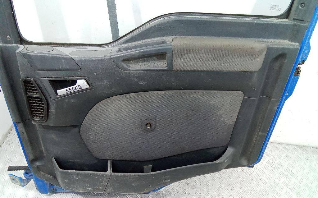 обшивка двери передняя правая MAN TGL 1 поколение 2006 - фото №1