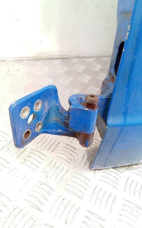 петля двери MAN TGL 1 поколение 2006 - фото №1