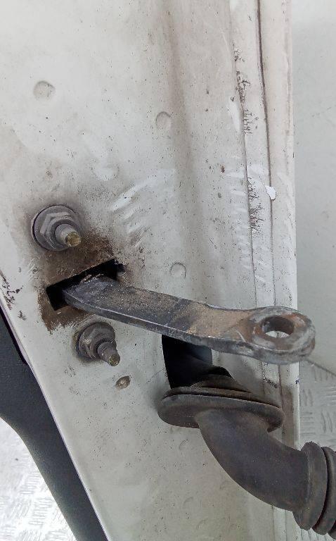 ограничитель открывания двери DAF XF 105 2003 - фото №1