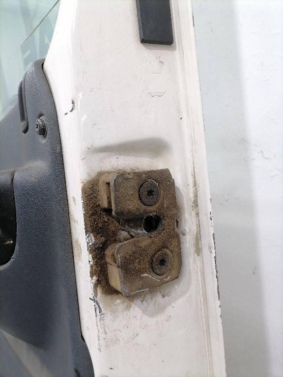 замок двери передней правой DAF XF 105 1999 - фото №1