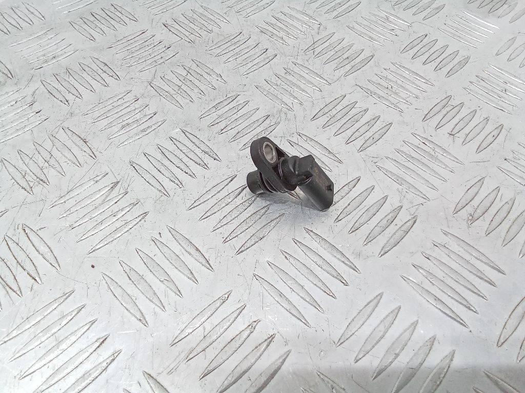 датчик распредвала Mercedes-Benz A-Класс W176 2013, 2.0 л., бензин, A2709050400 - фото №1