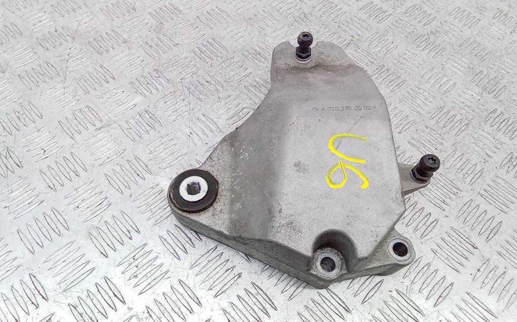 кронштейн двигателя Mercedes-Benz A-Класс W176 2013, A2702230002 - фото №1