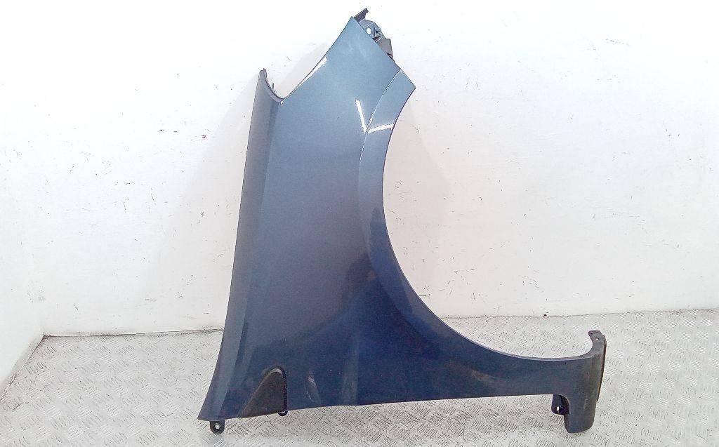 крыло переднее правое Renault Clio 3 поколение 2008, 8200256118 - фото №1