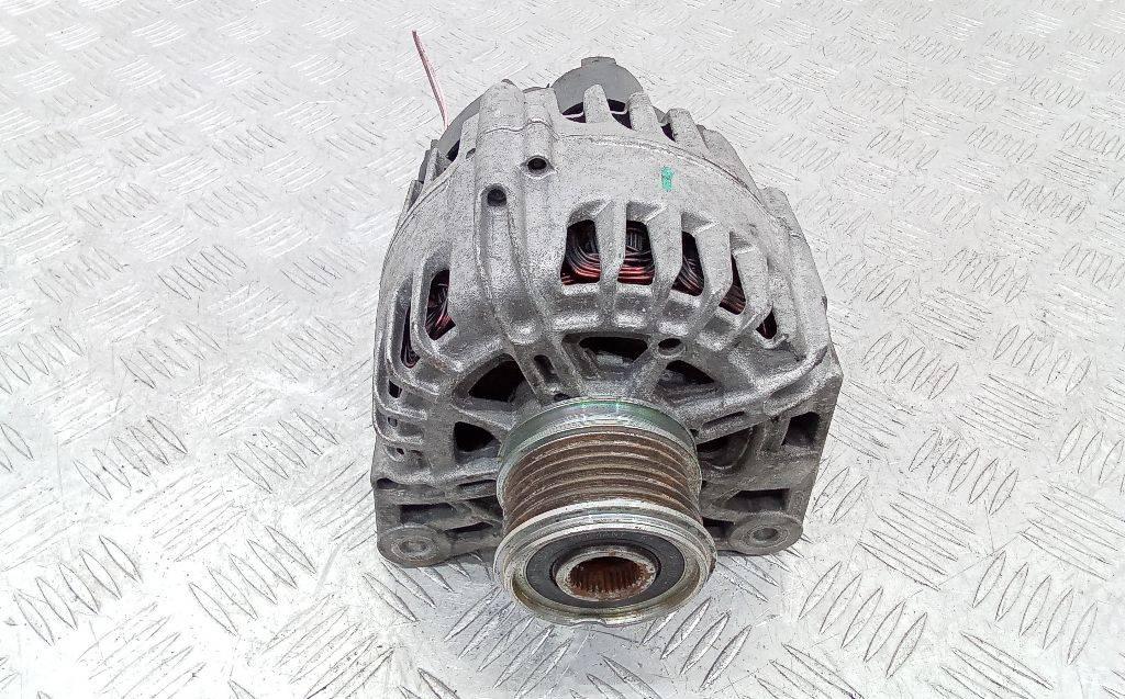 генератор Renault Captur 1 поколение 2015, 1.5 л., дизель, 231001318R - фото №1