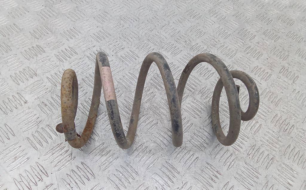 пружина задняя Nissan Note E11 2007, 1.5 л., дизель - фото №1