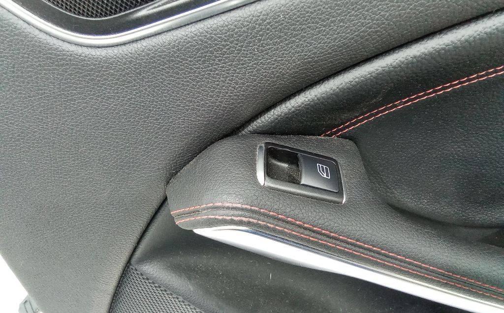 кнопка стеклоподъемника двери Mercedes-Benz A-Класс W176 2013 - фото №1