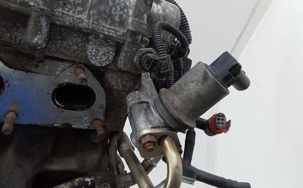 клапан EGR Volkswagen Golf 4 поколение 2001, 1.6 л., бензин, МКПП, 7227850602T - фото №1