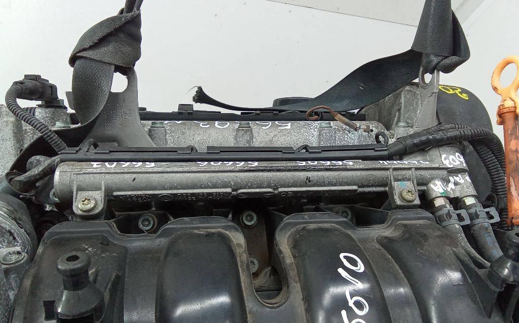 топливная рампа Volkswagen Golf 4 поколение 2001, 1.6 л., бензин, МКПП, 036133319 - фото №1