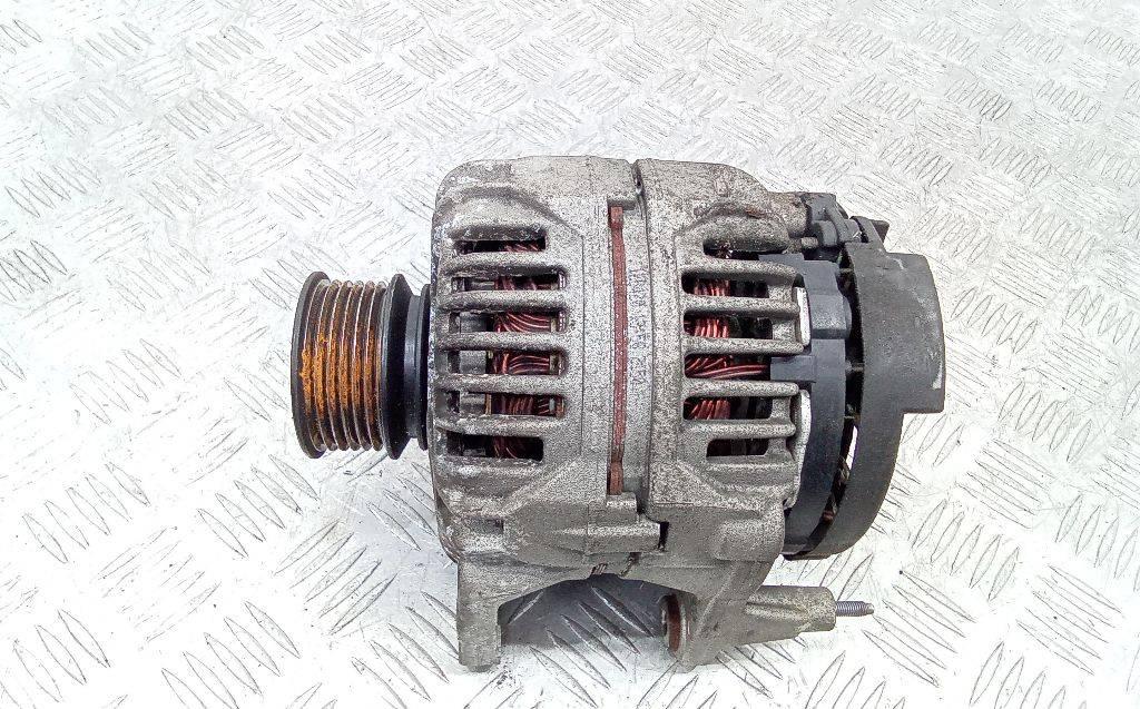 генератор Volkswagen Golf 4 поколение 2001, 1.6 л., бензин, МКПП, 028903028 - фото №1