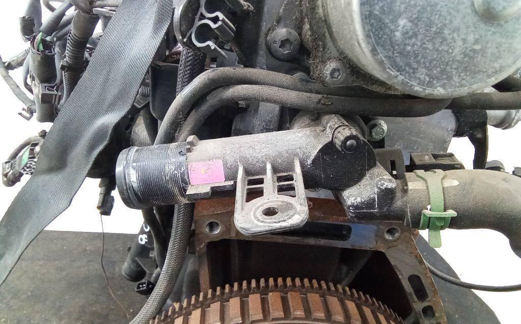 корпус термостата Renault Duster 1 поколение 2011, 1.5 л., дизель - фото №1