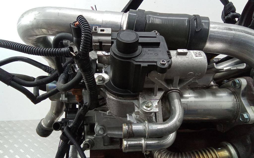 клапан EGR Renault Megane 3 поколение 2011, 1.5 л., дизель, МКПП, 8200836385 - фото №1