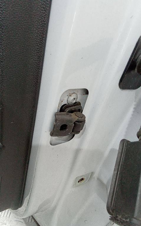 ограничитель открывания двери Volkswagen T-Roc 1 поколение 2019 - фото №1