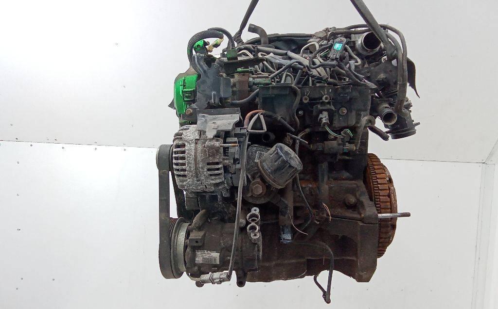 двигатель Renault Clio 4 поколение 2012, 1.5 л., дизель, МКПП, K9K6770 - фото №1