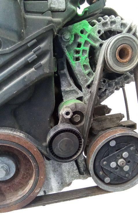 кронштейн генератора Renault Clio 4 поколение 2012, 1.5 л., дизель, МКПП - фото №1