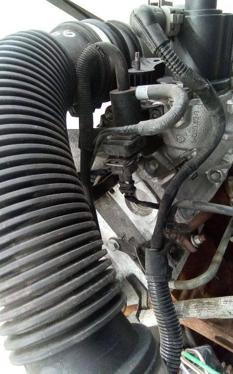 электромагнитный клапан Renault Clio 4 поколение 2012, 1.5 л., дизель, МКПП - фото №1