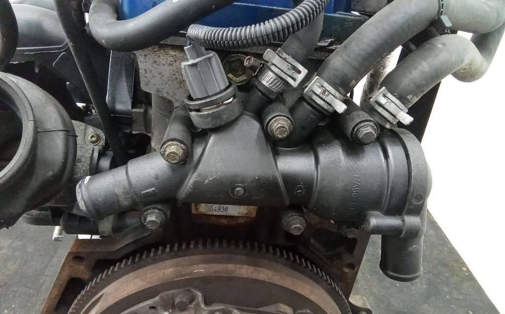 корпус термостата Ford Ka 1 поколение 2003, 1.6 л., бензин, МКПП - фото №1