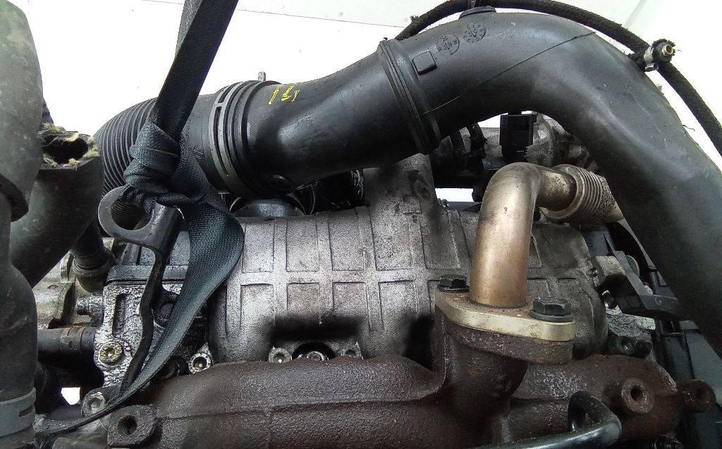 коллектор впускной Volkswagen Golf 4 поколение 2002, 1.9 л., дизель, МКПП - фото №1