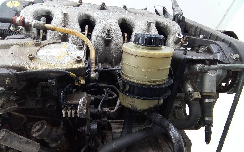 бачок гидроусилителя Renault Laguna 1 поколение 1995, 2.2 л., дизель, МКПП - фото №1